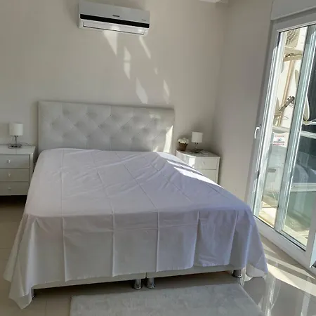 Kestel 100 Qm Teras, Pool