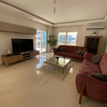 Kestel 100 Qm Teras, Pool Alanya