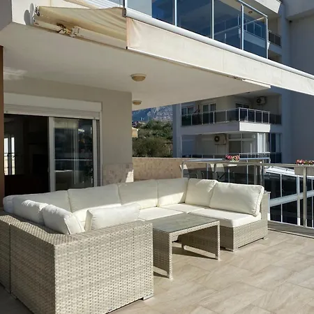 Kestel 100 Qm Teras, Pool Апартаменты *